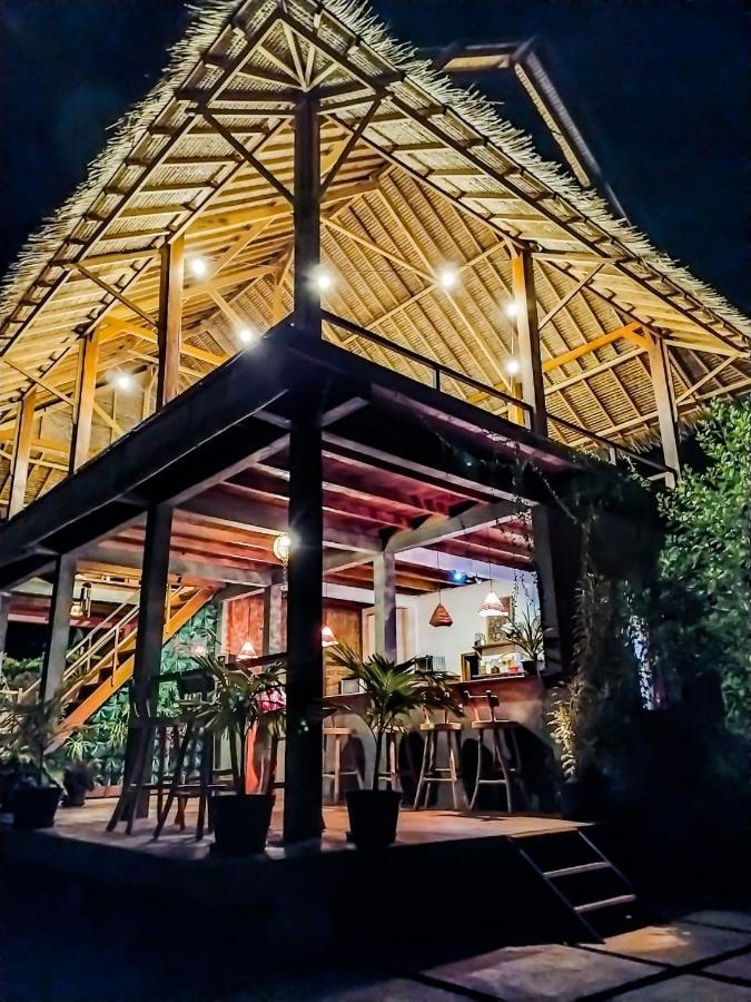 Basa-Basi Lodge Karimunjawa Dış mekan fotoğraf