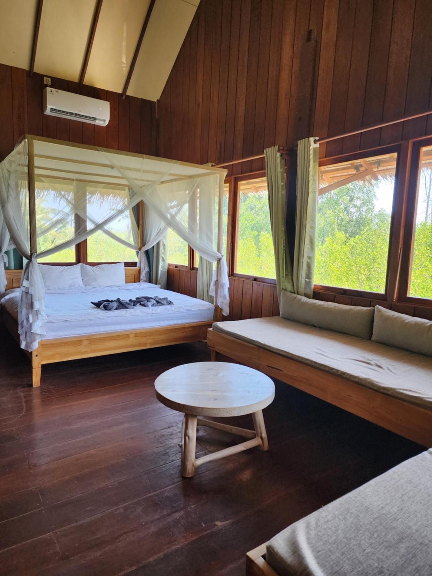 Basa-Basi Lodge Karimunjawa Dış mekan fotoğraf
