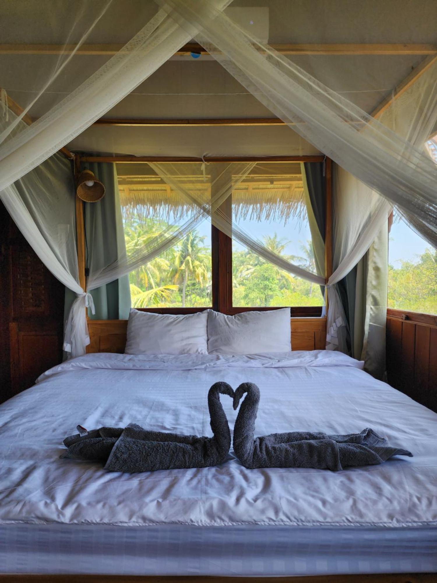 Basa-Basi Lodge Karimunjawa Dış mekan fotoğraf