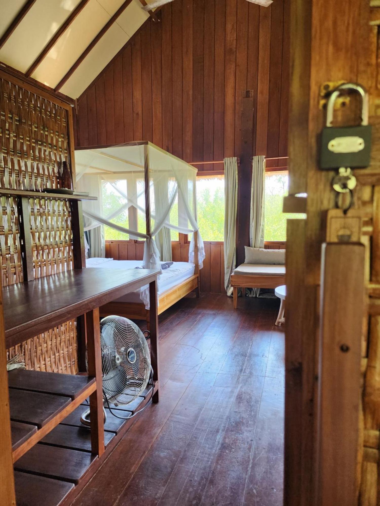 Basa-Basi Lodge Karimunjawa Dış mekan fotoğraf