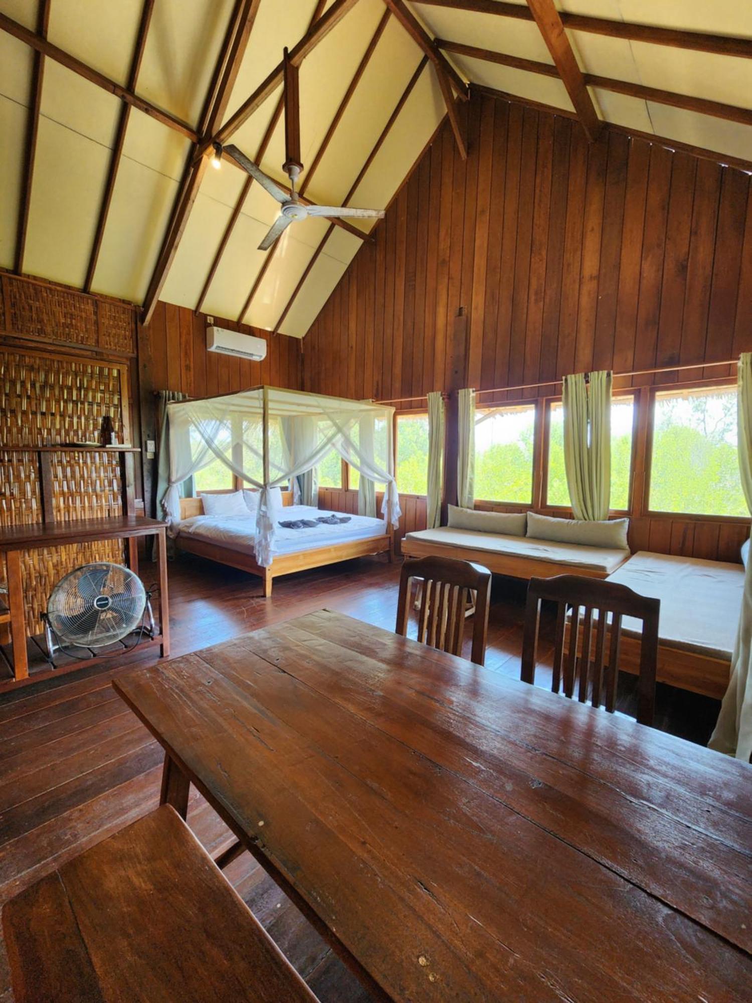 Basa-Basi Lodge Karimunjawa Dış mekan fotoğraf