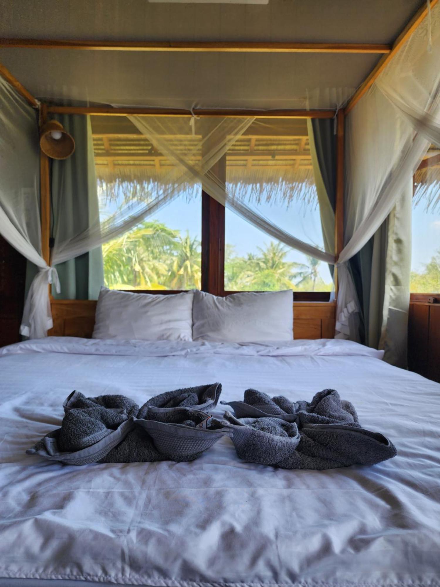 Basa-Basi Lodge Karimunjawa Dış mekan fotoğraf